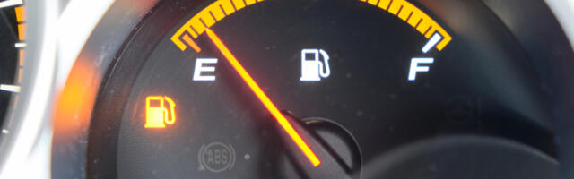 Why Fuel Economy Tanks 25% When You Hit 75 Mph: The Physics Explained