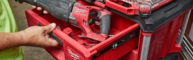 This Mod Turns Your 2-Drawer Milwaukee Packout Into A Rolling Tool Box