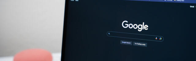 Google Search is testing something a bit different from its wall of blue links