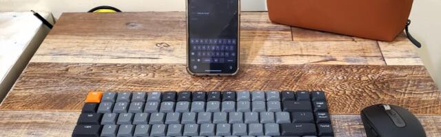 The iPhone accessories that let me ditch my laptop while traveling