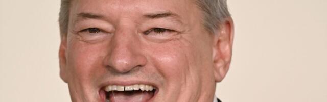 Netflix Reportedly Greased the Skids for Its Warner Acquisition by Yukking It Up with Trump