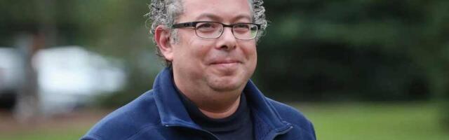 SynthBee emerges from stealth with $100M in funding to bring collaborative intelligence to regulated industries