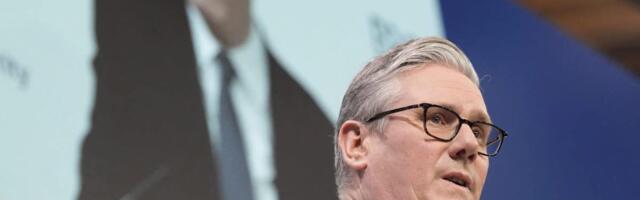 Britain asks parents: Should social media be banned for under-16s?