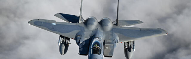 What Does The Inside Of An F-15 Eagle Fighter Jet Look Like?
