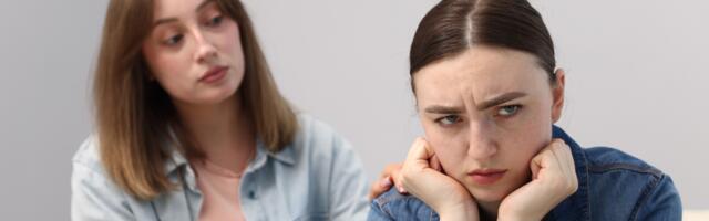 Psychology says adults who apologise for everything aren’t necessarily insecure or timid. Many of them learned that taking the blame kept the peace, and they still carry that reflex decades later