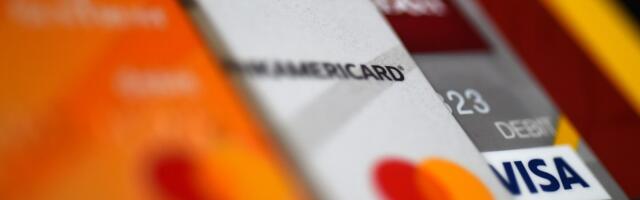 5 signs you should consolidate your credit card debt in 2024