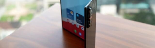 Samsung’s first trifold phone is expensive and half-baked