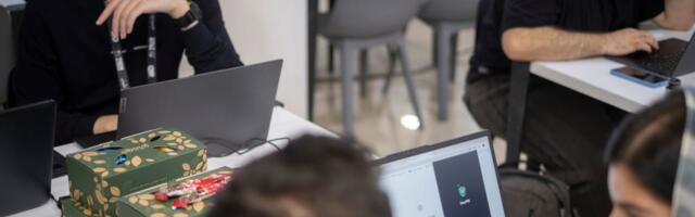 AI is giving workers the illusion of expertise — and quietly making them worse at their jobs, researchers say