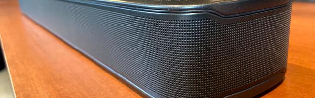 Get early holiday savings on this JBL soundbar at Best Buy!