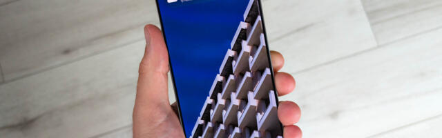 Wallpaper Wednesday: More great phone wallpapers for all to share (April 23)