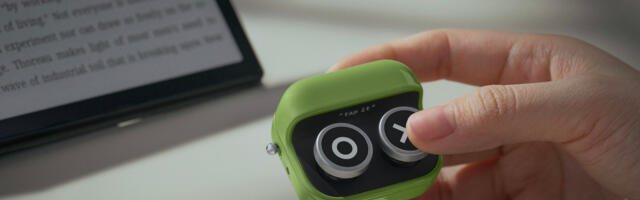 Boox announces Tappy, a wireless page-turning remote