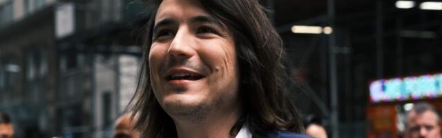 Robinhood CEO shares how he's better-positioned than big banks — and where he struggles