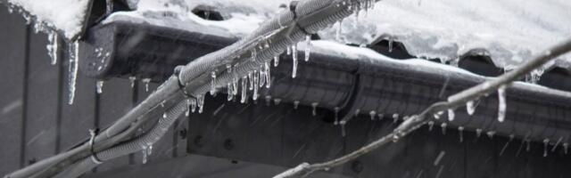 Brutal Winter Storm Leaves Hundreds of Thousands Without Power. How Long Will Outages Last?