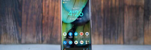 Best Buy Offering $100 Off Pixel 7 Pro Just Because, $250 Off If You Activate Today