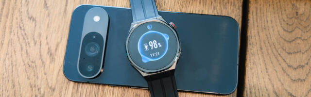If you hate how reverse wireless charging means you can’t use your phone, check this out