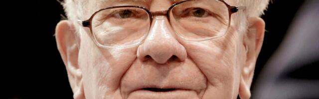 Warren Buffett says he'll keep writing a yearly letter — and hold on to a big chunk of his Berkshire stock