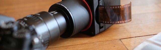I loved this portable DIY 35mm film scanner with built-in light, and it could save me a lot of money — but it’s not as simple as it sounds