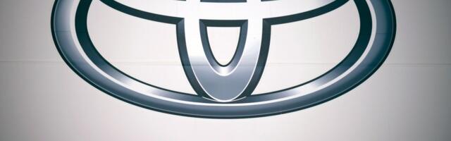 Toyota recalls 100,000 trucks, luxury SUVs due to engines stalling