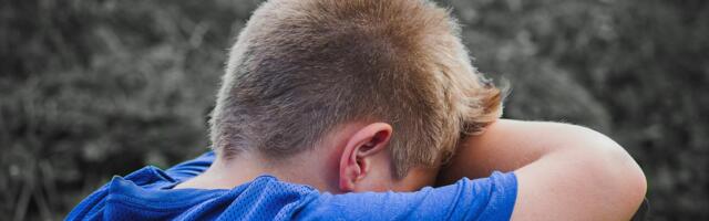 Psychology suggests the most reliable sign that someone had a difficult childhood isn’t what they tell you about it — it’s how startled they look when you are simply kind to them without a reason, as though kindness without a transaction attached is something the body recognizes as unusual before the mind has finished deciding what to do with it