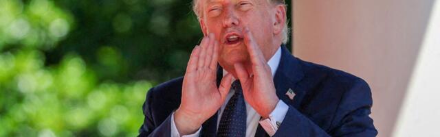 Trump Mocked Mark Zuckerberg and Jeff Bezos by Showing Off Fawning Texts