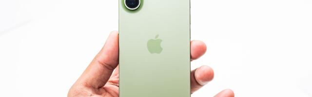 What’s the Best iPhone to Buy or Avoid Right Now? (2025)