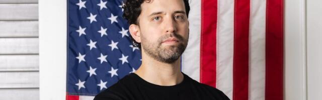 A father of four raised $4.5 million to help fuel the US manufacturing 'renaissance' with AI. Read his pitch deck.