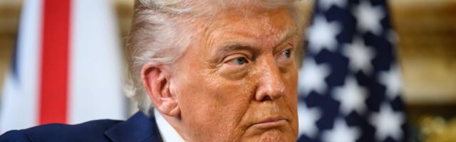 Trump plans to raise cost of H1-B foreign worker visa to $100,000