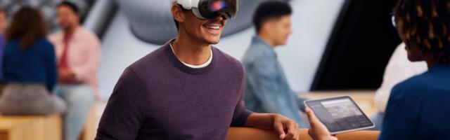 Report: Apple Vision Pro Is Still Failing to Catch On