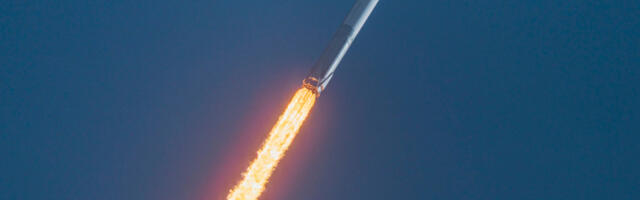 In a surprise launch, China debuts another big rocket designed for reusability