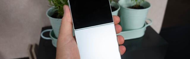 The Galaxy Z Flip 7 still doesn’t fix the worst thing about Samsung’s flip phones