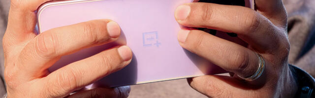 I tried to melt my OnePlus 15 with some real games