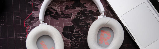 Why Do Headphones Have Left And Right Sides?