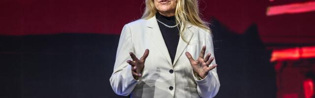 SpaceX Pitches Starlink to Wary Telecom Firms in Barcelona