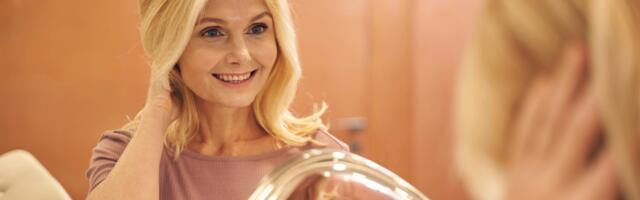 Hairstylists say this one cut instantly takes five years off your face after 50