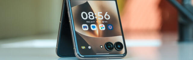 I love the Motorola Razr Ultra (2026), but I’m not sure you should buy it