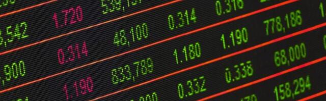 Trump token sees whale accumulation ahead of Mar-a-Lago gala; senators raise questions over event