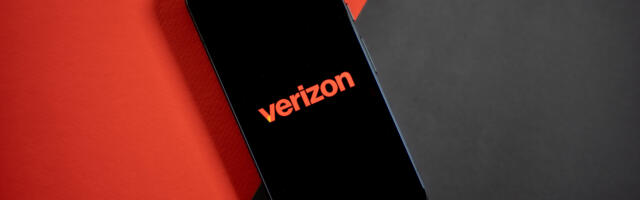 Verizon sent long-time customer a refurbished phone, wiped it remotely, and then refused to own up