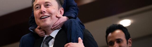 Elon Musk puts $5 million behind Vivek Ramaswamy's run for governor after their abrupt DOGE split