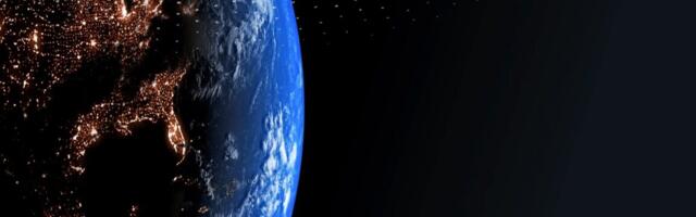 SpaceX tries to convince FCC that Amazon put satellites into wrong altitude