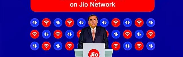 Jio crosses 450 Mn active users, sees traffic worth 1,100 Cr GB data per month, grows 20% YOY