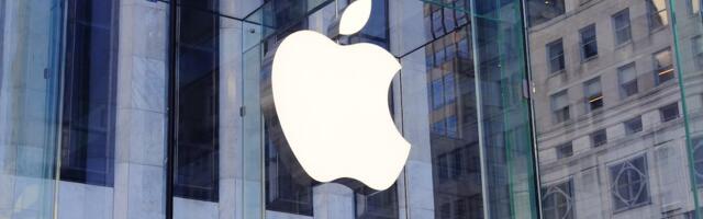 Apple Stock Leads Tech Sell-Off for 2024’s Opening Day