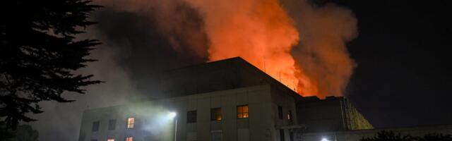 A huge fire broke out at one of the world's largest battery storage plants in California