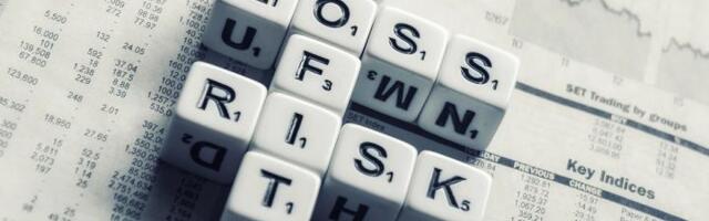 Bitcoin loses grip near $80,000 as ETH, SOL, DOGE fade on profit-taking