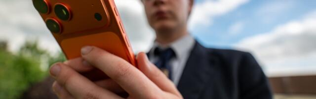UK plans social media curfew for teens aged 16 and 17