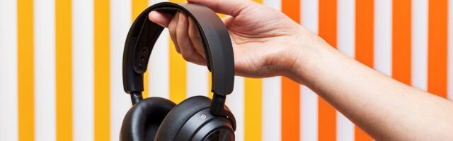 SteelSeries’ feature-packed Nova Pro Wireless headset is $80 off