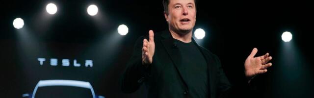 Tesla doesn't usually advertise its cars, but it's spending on ads to promote Elon Musk's $1 trillion pay package