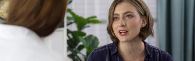 8 phrases people say in everyday conversation that reveal they don’t like themselves, according to psychology