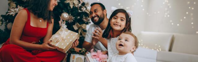 10 holiday expectations only families earning over $150k think are completely normal