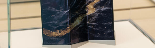 5 Unique Android Phones From China (And What They Do)