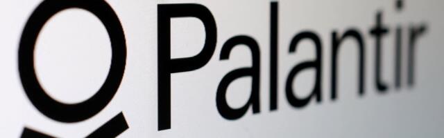 Palantir lifts outlook as AI boom sends quarterly revenue to $1bn